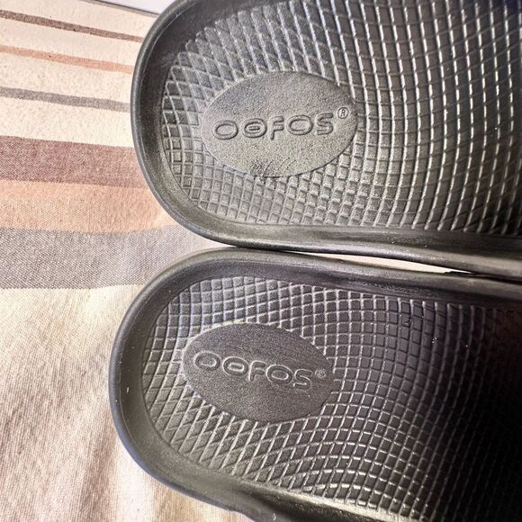 Oofos Slide Sandals - Picture 9 of 11